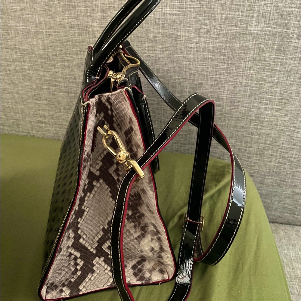 Arcadia Handbag - Picture 2 of 3